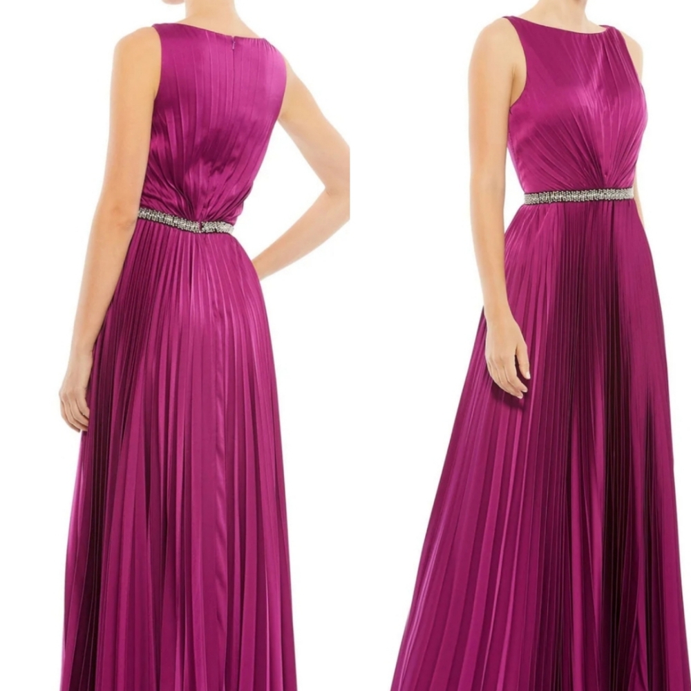Look magnificent in this statement dress by Mac Duggal 26610